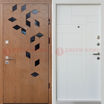 Коричневая металлическая дверь МДФ внутри белого цвета ДМ-256 в Щелково